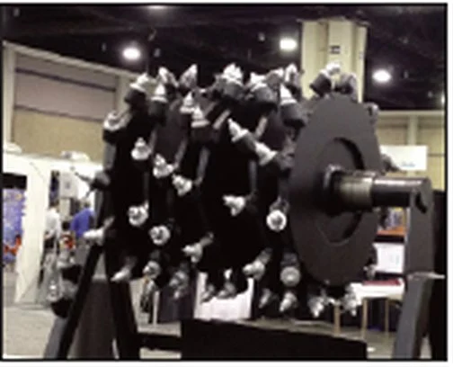Milling drum fitted with GETT tools
